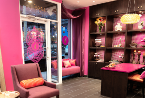 Bombay Brow Bar interior decor