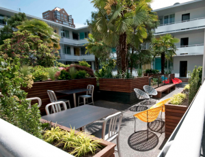 TheBurrard_Courtyard2