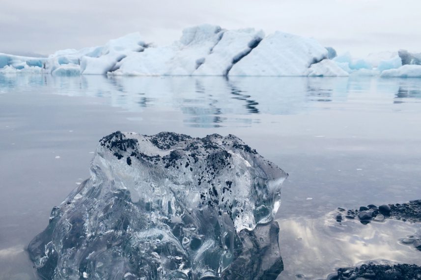 Iceland Jokulsarlon Glacier Lagoon Black Sand Beach