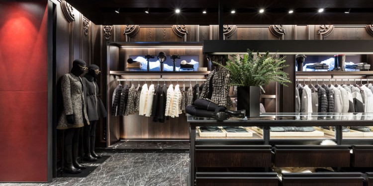 Moncler Vancouver Alberni Street